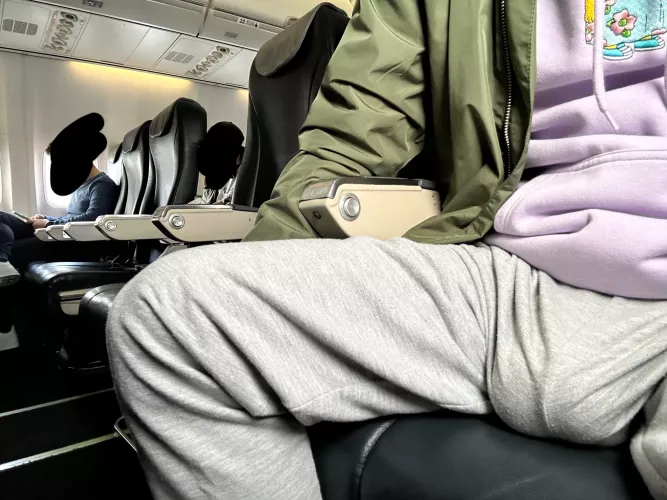 Cameltoeing on the plane