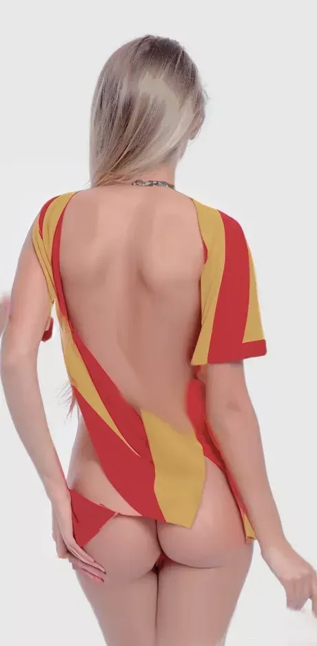 CAROLINE GETS RIPPED OFF