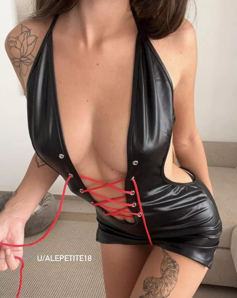 do u think i’m hot in this? [f]