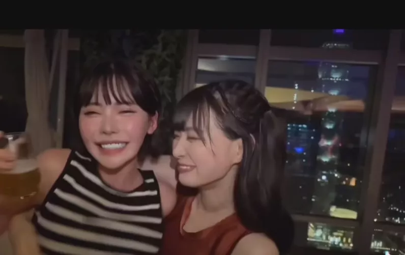 Help who is the girl in red