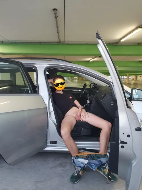 Highres pic from my parking lot adventure