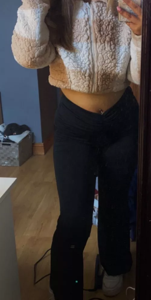 i loveee the flair on the bottom of these