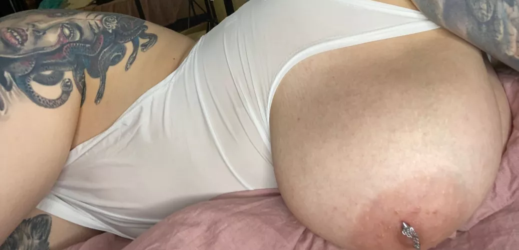 ❤️that titty's gonna be your trusty toy, honey.