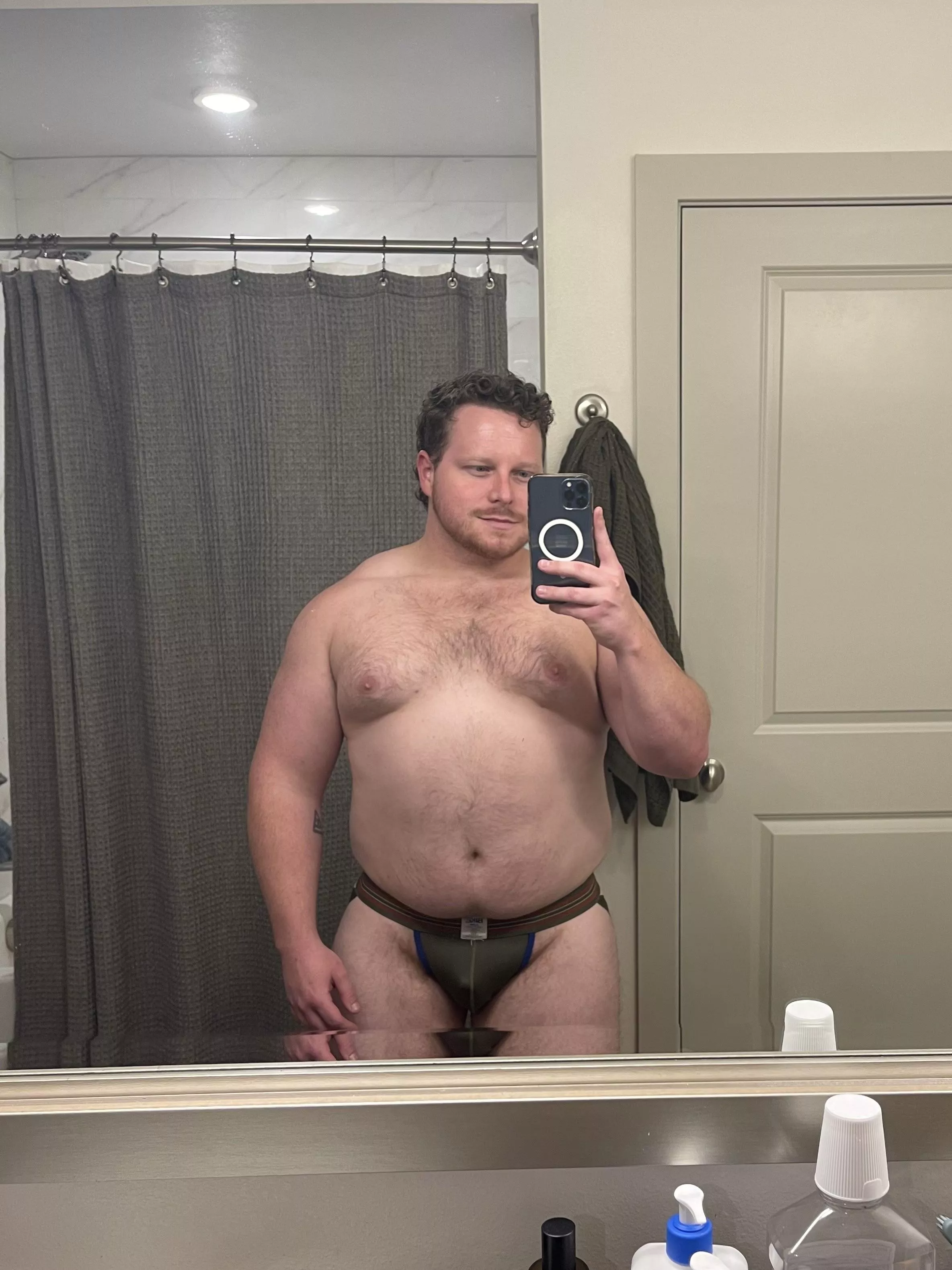 think i might wear only this all day 🤭