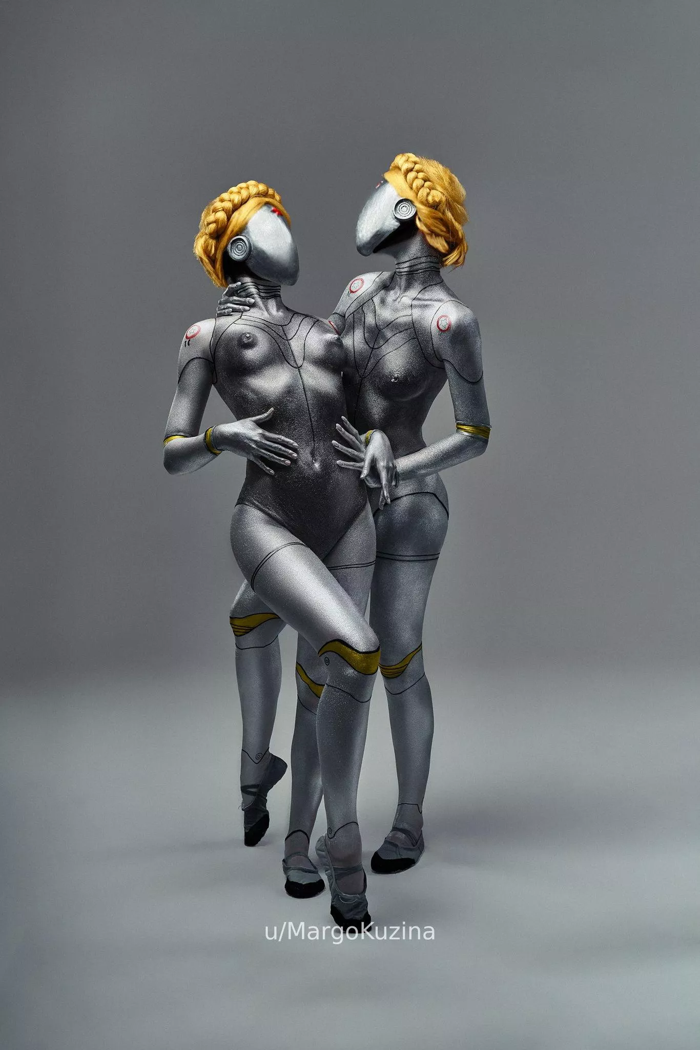 Twins (MargoKuz and Redd_sg) [Atomic Heart]