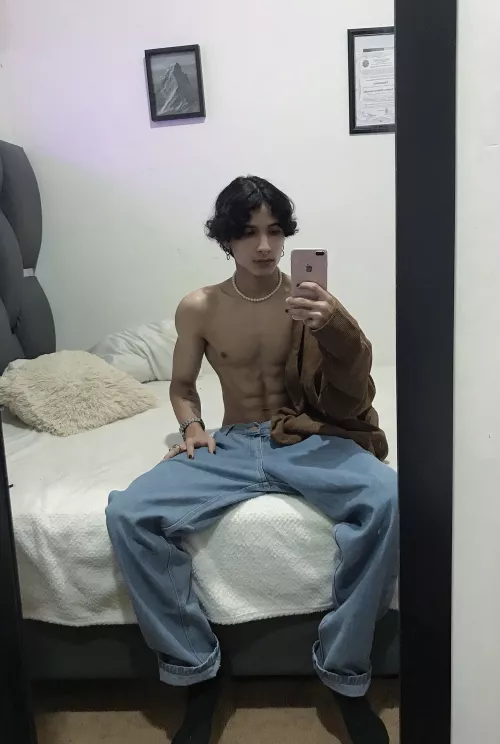 what's better than a cute teen boy with abs? 😇