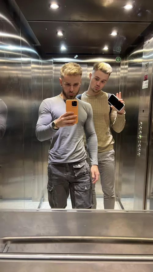 with my bf at university 💕🫶🏻