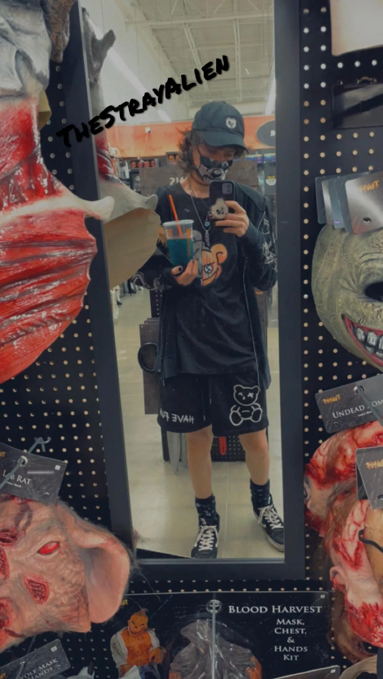 A femboyyy in spirit Halloween 🪞🧸