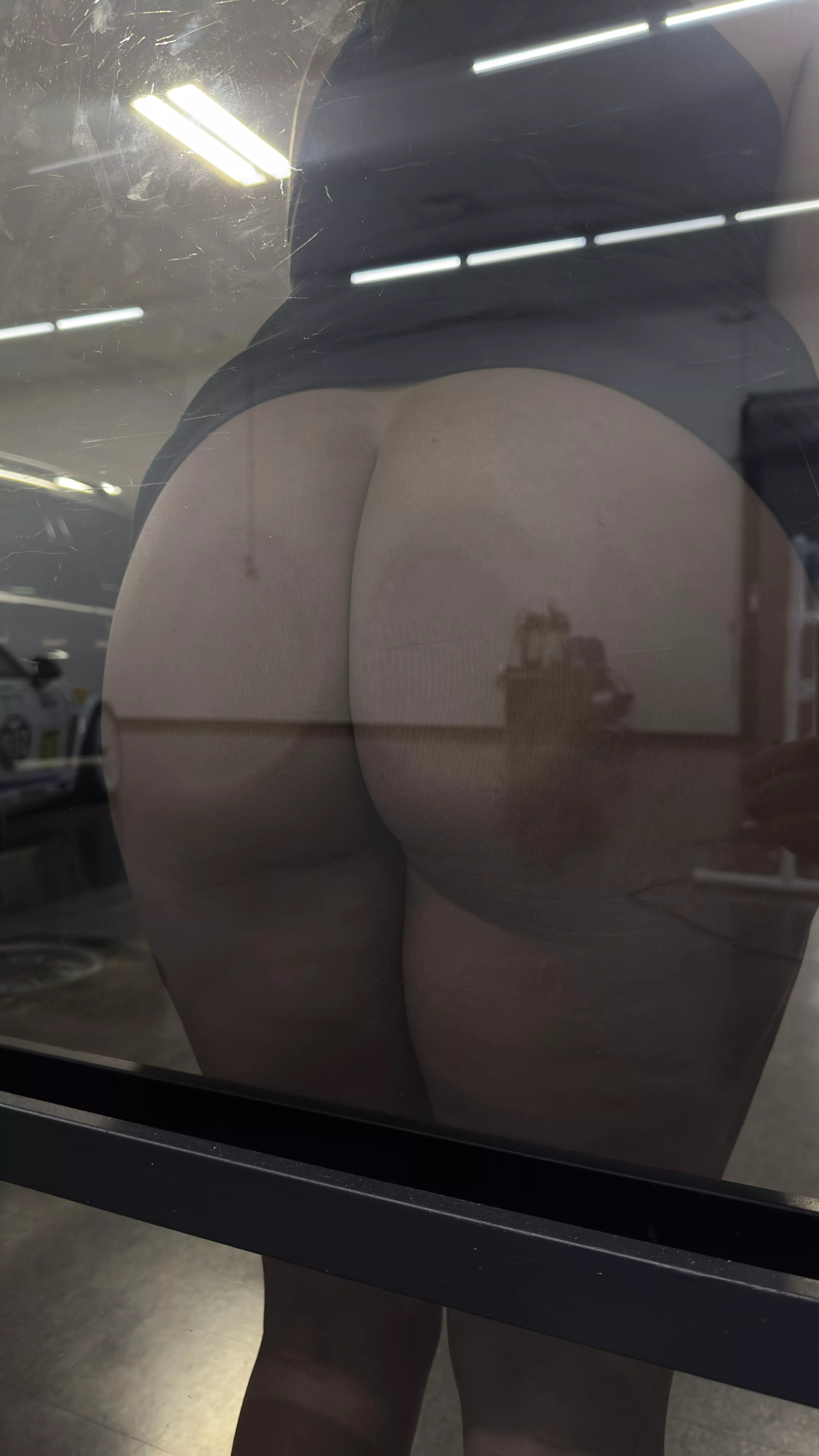 Cakes pressed against the glass 😛