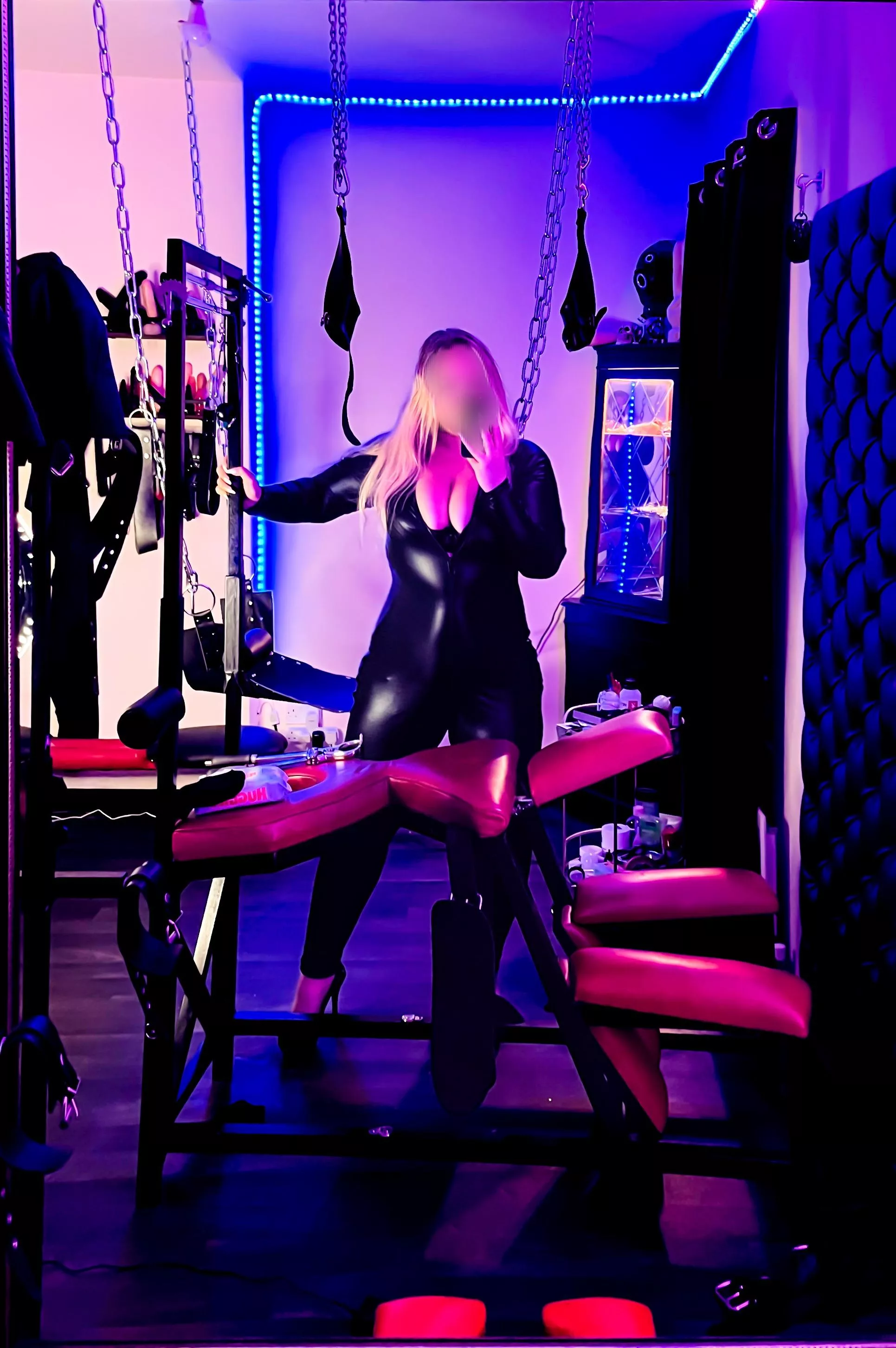 Do you like My shiny tight catsuit?