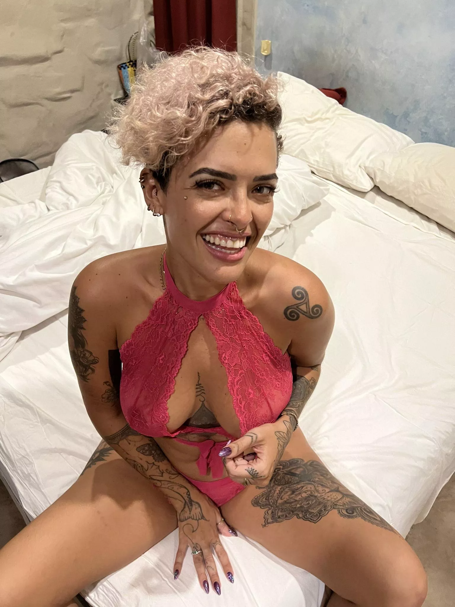 Does this mommy make you want to get back in bed?