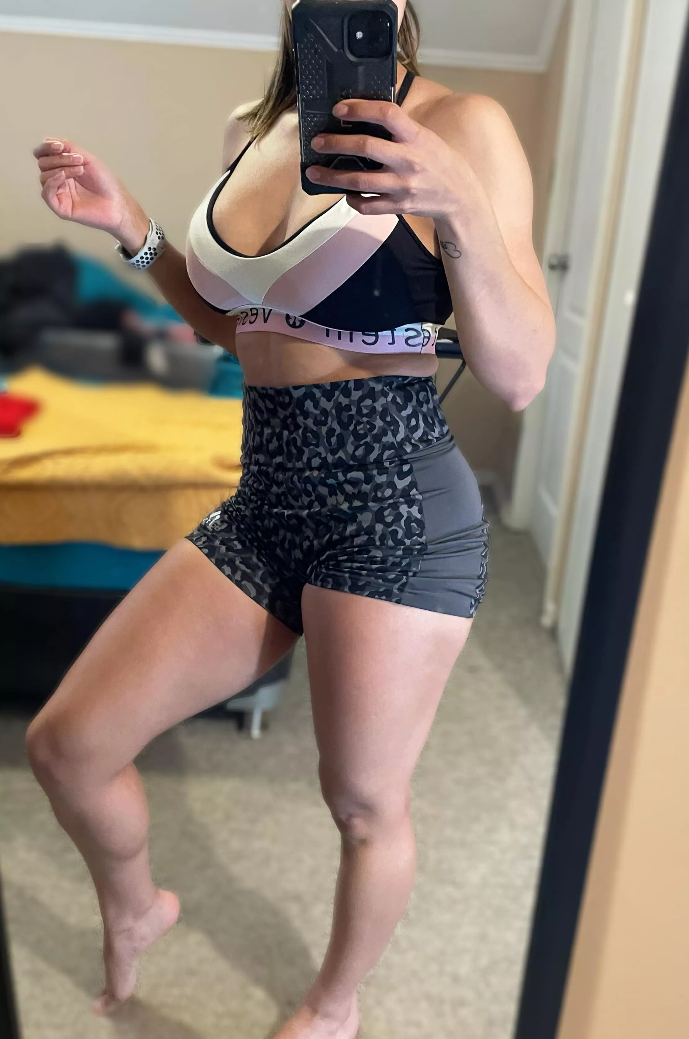 [f] jueves! Let’s workout bb