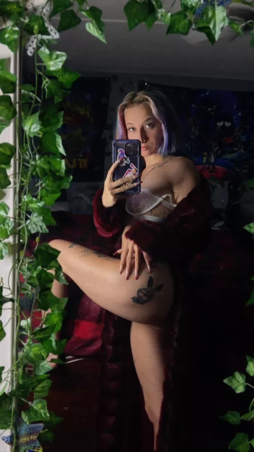 (f21) feeling pretty rn🫠