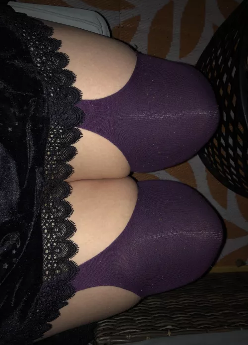 Found my purple tights while cleaning 😈💜