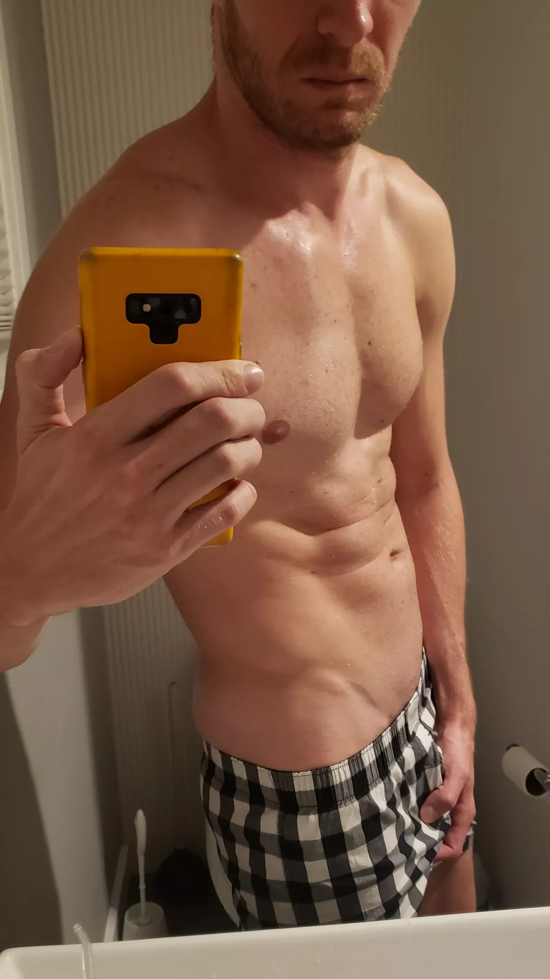 Hump day. Feeling comfy in these boxers 😈