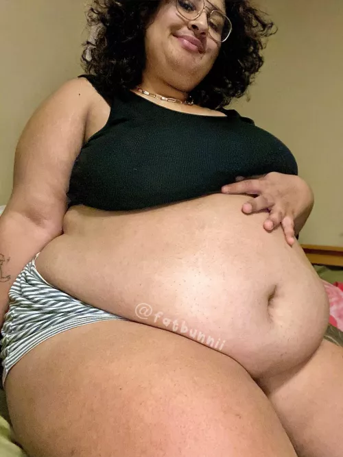 I keep imagining myself bigger.. I want to reach 600 lbs some day !!