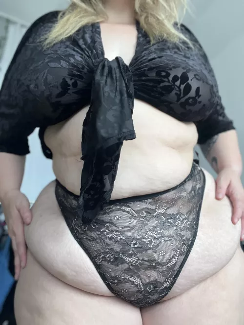 If you loved super sized women, show me by leaving a comment 😉