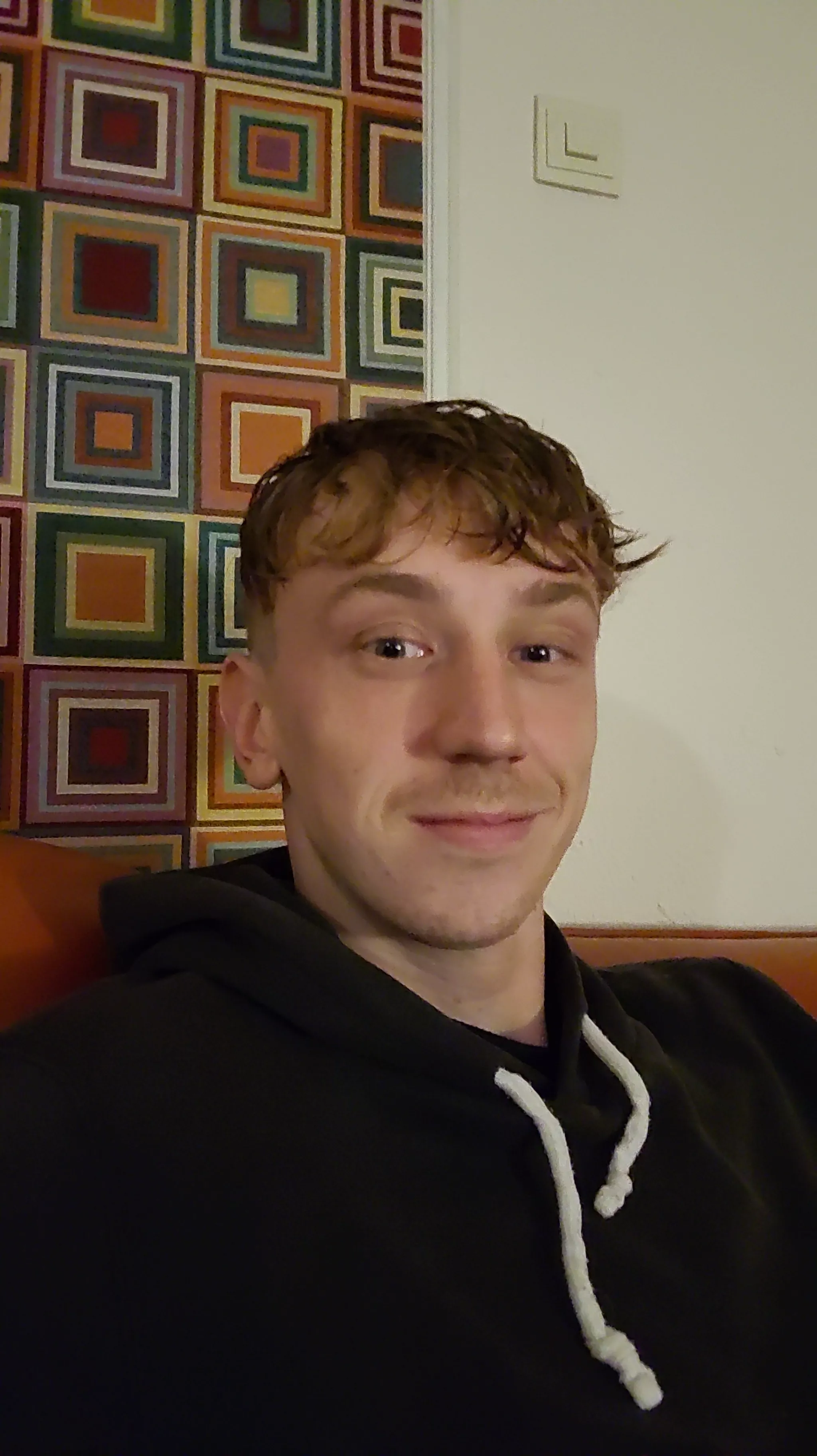 I'm bad a posing for pics, any tips?