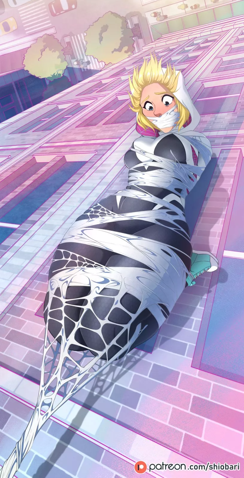 Spider Gwen in a sticky situation (@Shio_bari)
