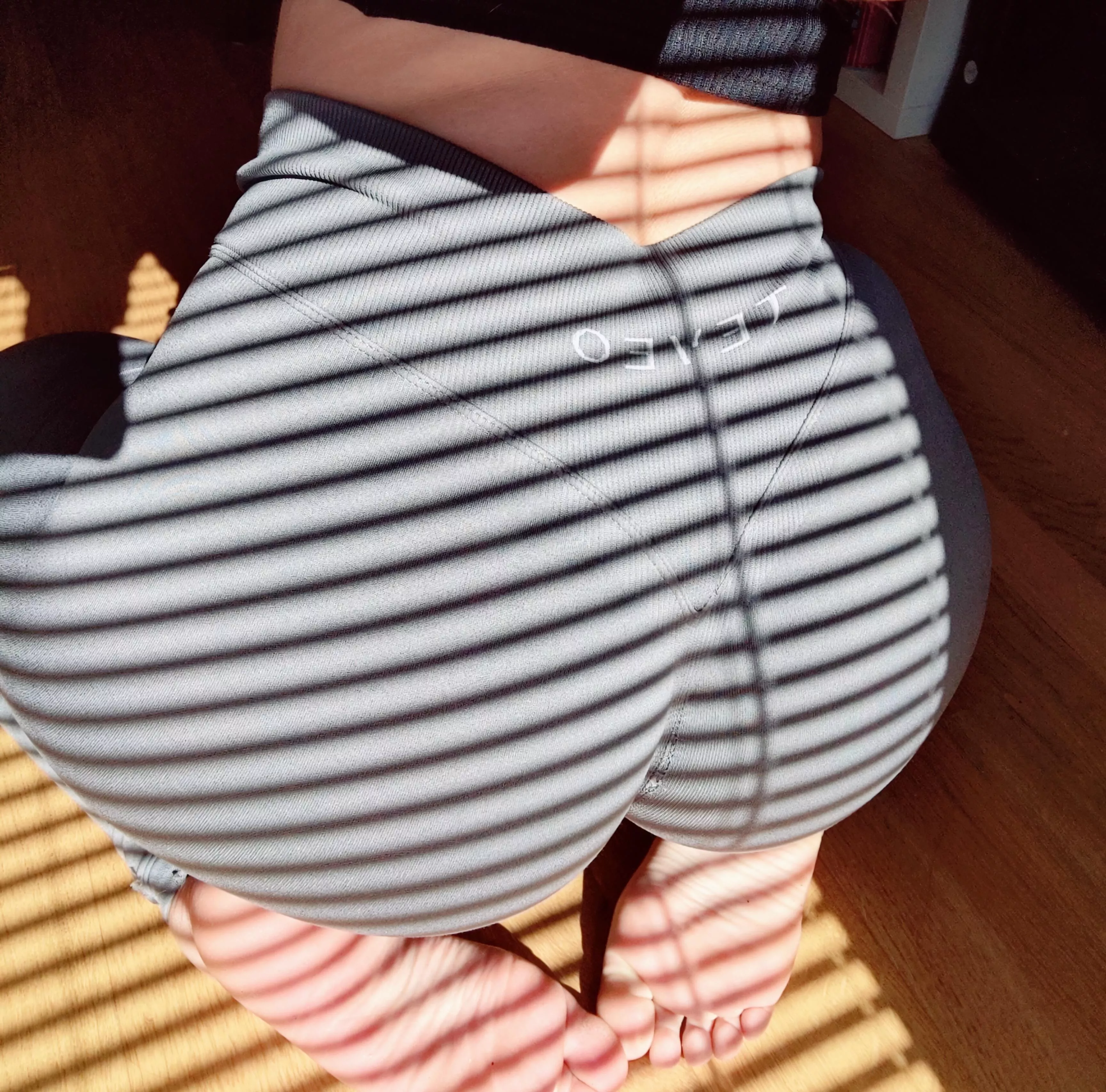 these are what my mom lovingly calls the 'no man will be interested in your personality' leggings