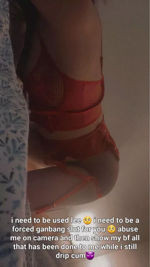 This girl loves pleasing me behind her boyfriends back