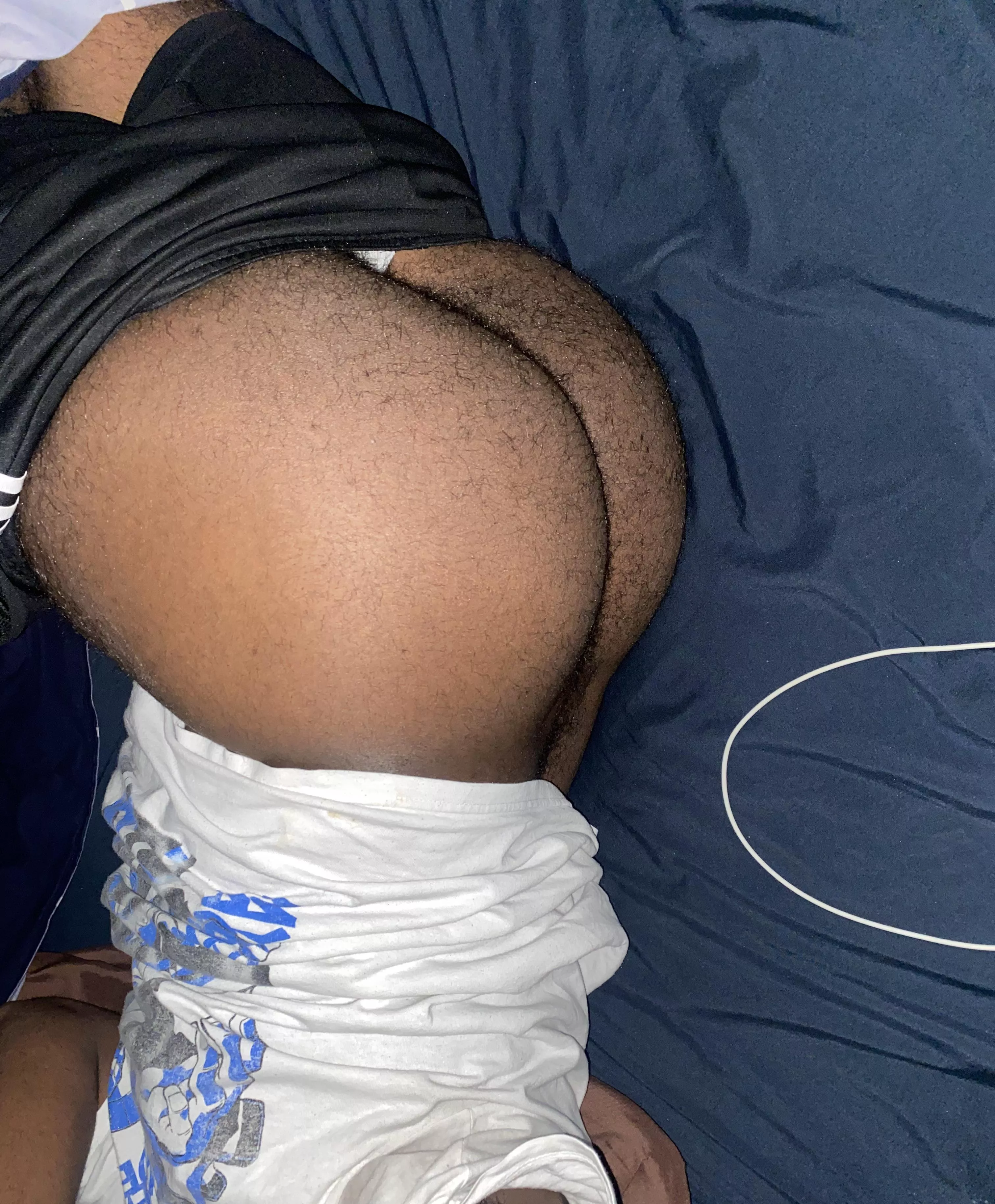 22m vers chilling rn hmu @mylocreme