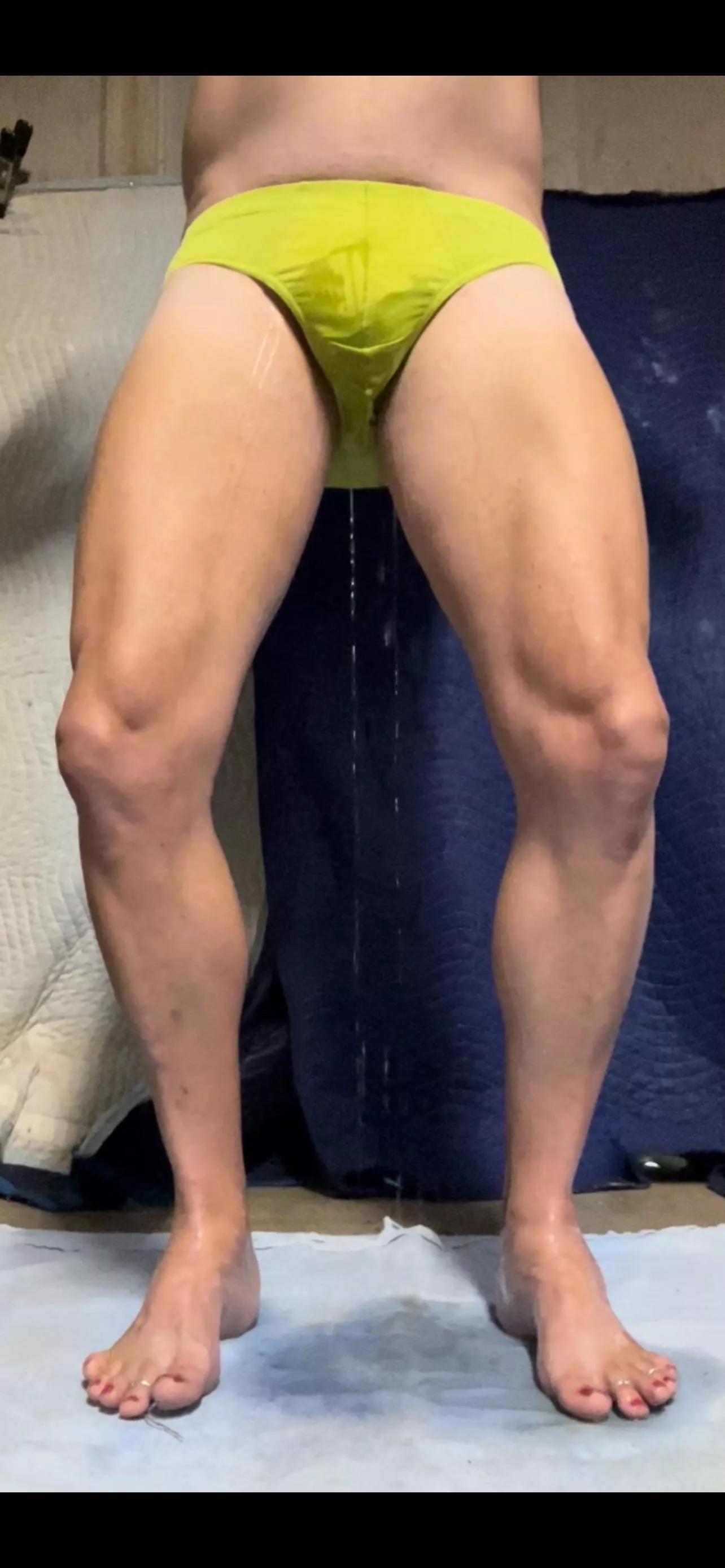 A nice still shot during my underwear pee…