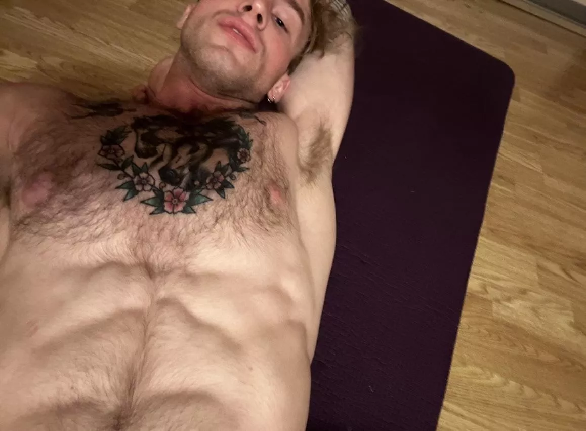 Chilling like that, hairy as fck