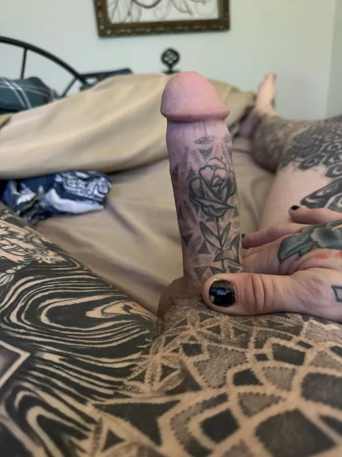 Cum say hi if you like a tattooed everything :P
