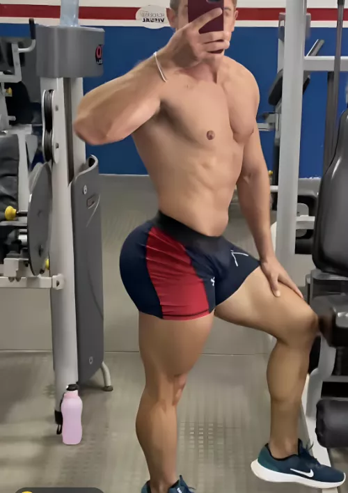 Do you think he squats?