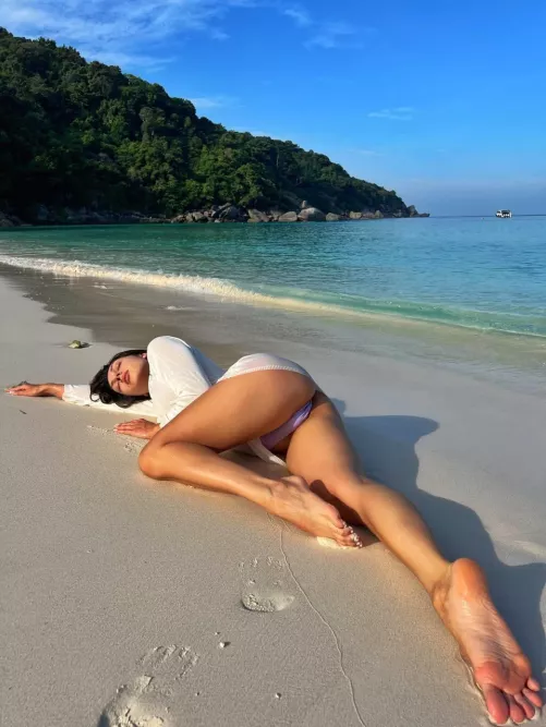 Finish the day at beach