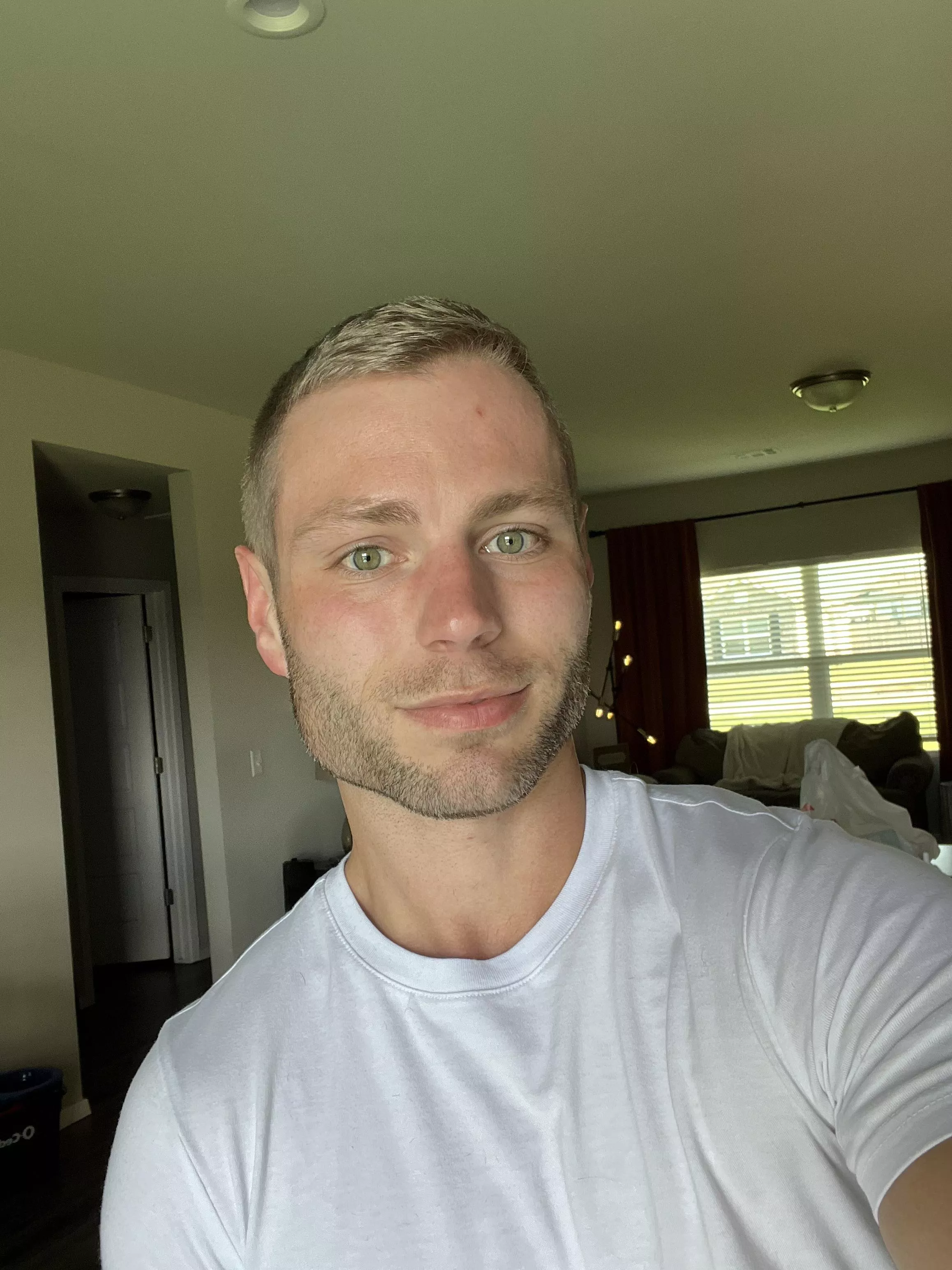 I always feel so handsome after a fresh cut ✂️