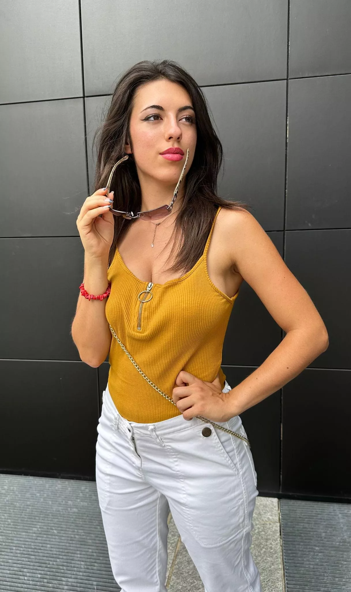 I want to have your arms around me F19