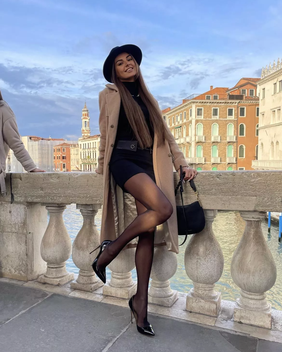 I will only date a men who loves nylons and heels