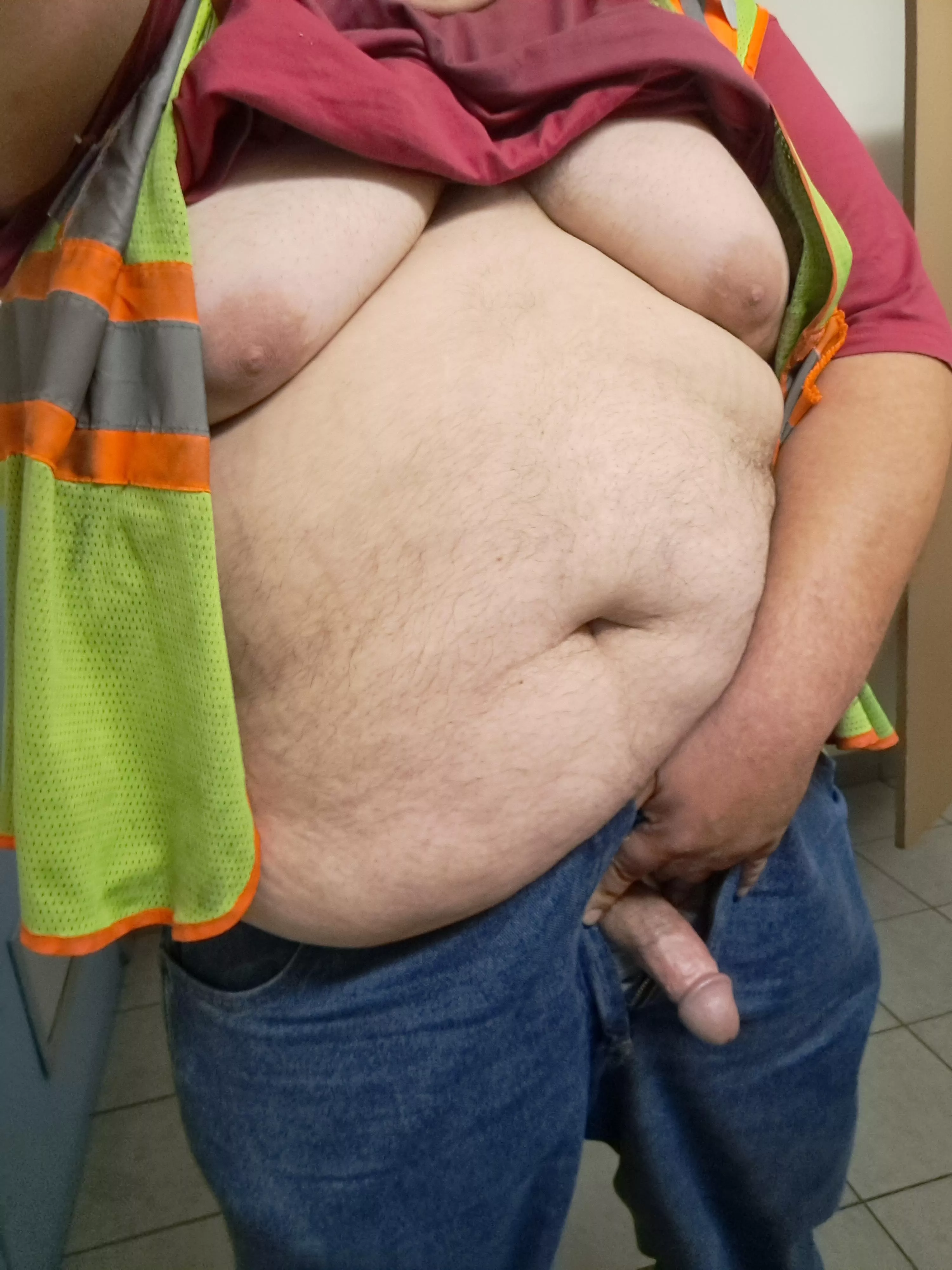 If you want I'll keep the vest on 😉