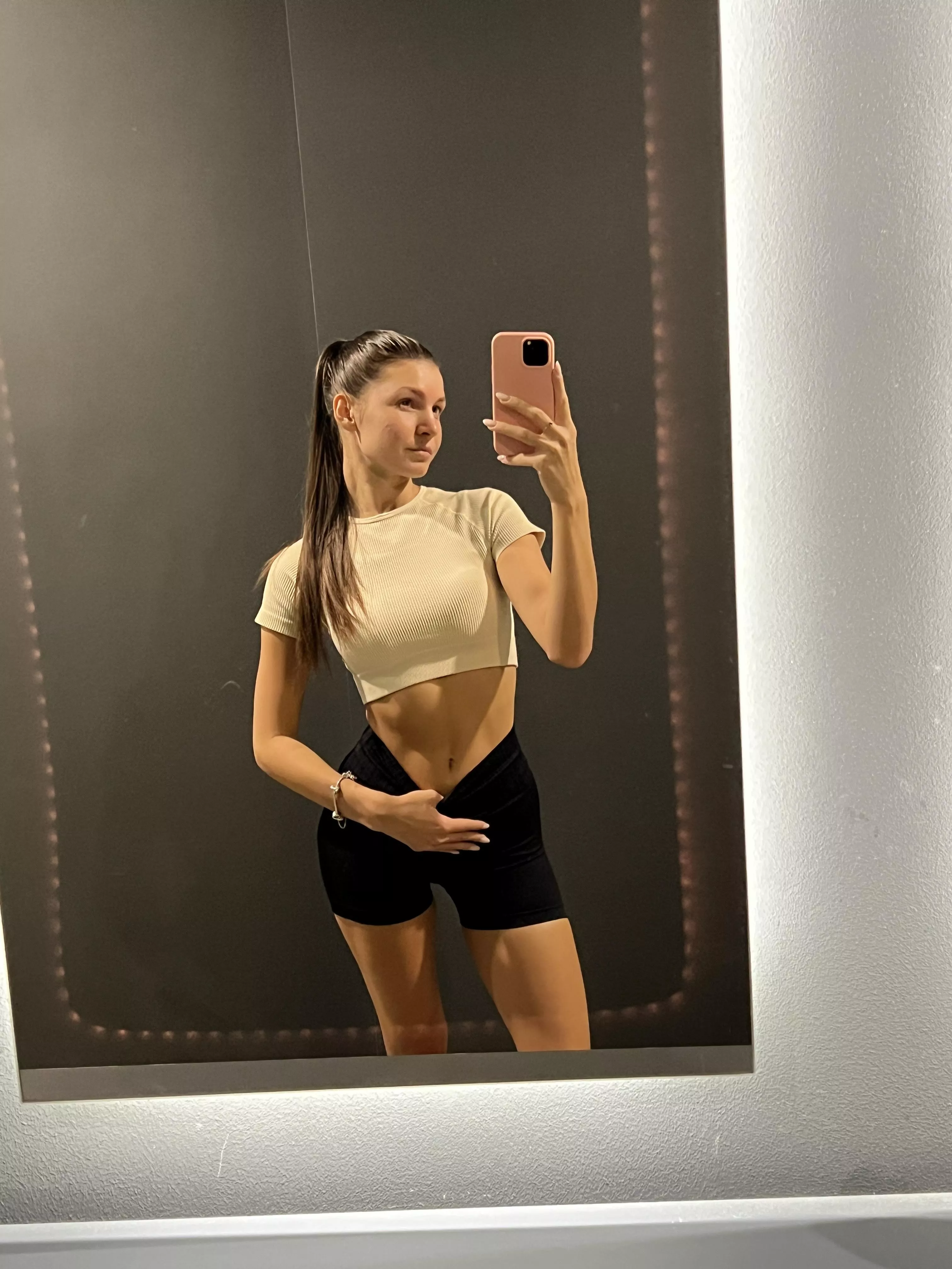 It's time to do some cardio in the bedroom with my tight body