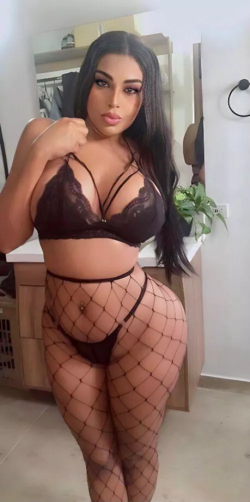 Japanese/Latina mix HOT or No? Be honest