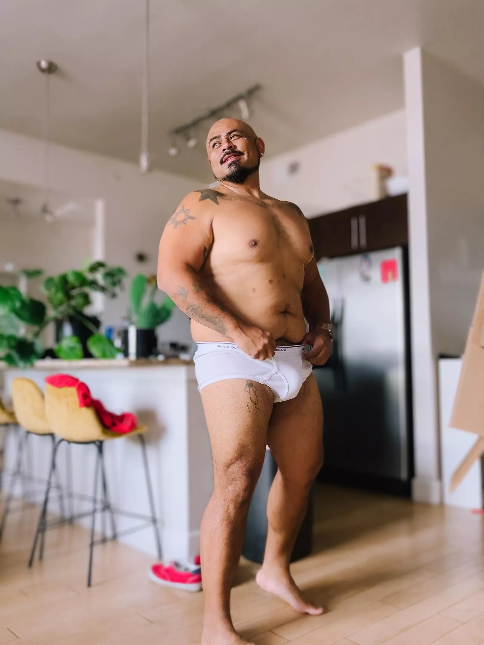 just a chubby dude rocking whitey tighties