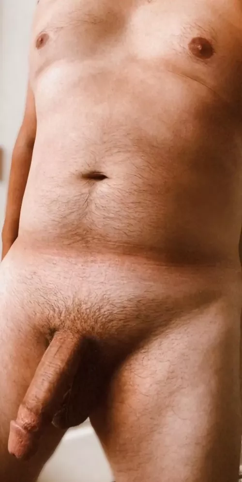 Love showing off this dilf cock.