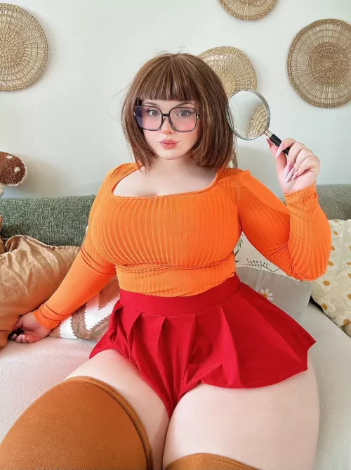 Velma Dinkley from Scooby Doo by Bunnie_wifey