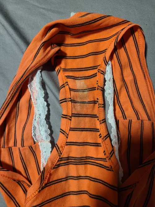 Very smelly all zones on this pair...