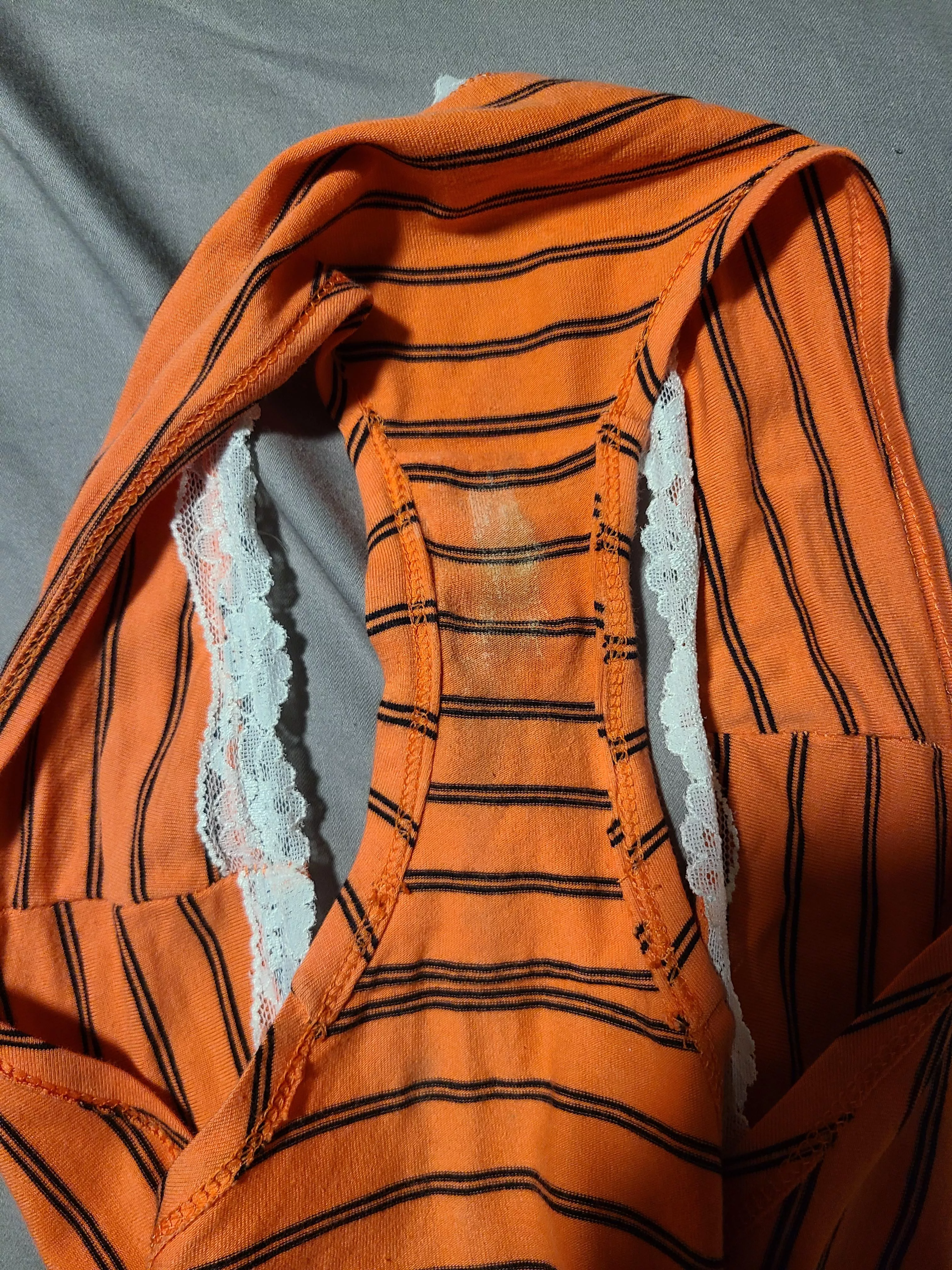 Very smelly all zones on this pair...