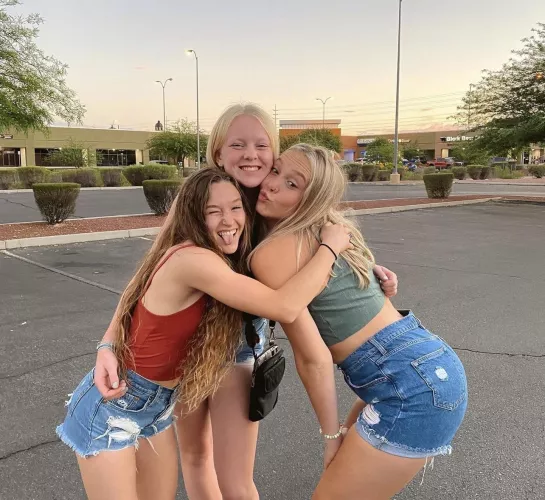 Blondes or Brunette?