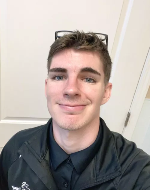 Happy Friday Bros!😁