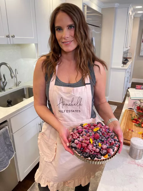 Happy Friday! I made you a tart! [f]