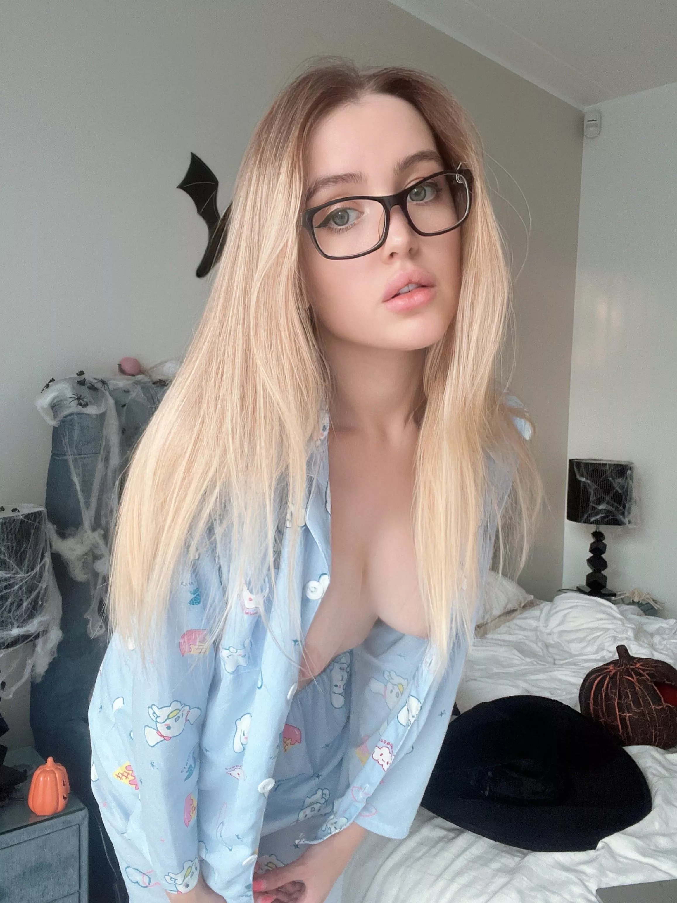 I look cute in my new pajamas