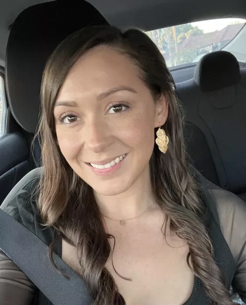 Love my brown hair when it’s curled!