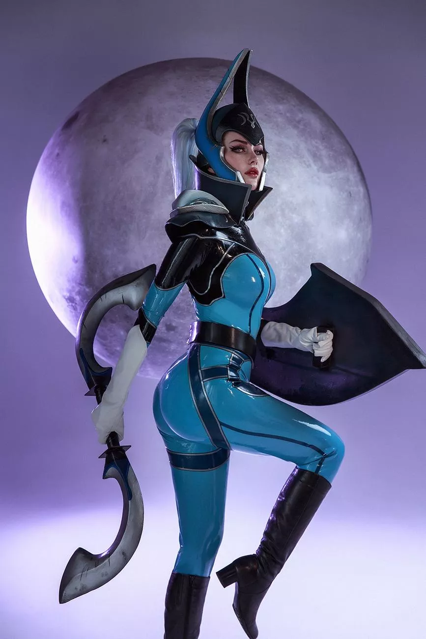 [self] Luna from Dota 2 by vick_torie