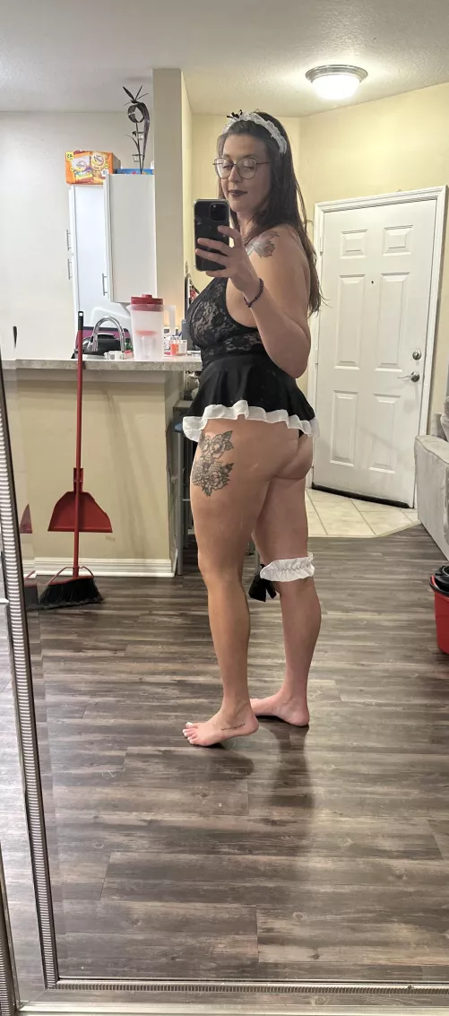 Top to bottom cleaning services. 😈👀🫶