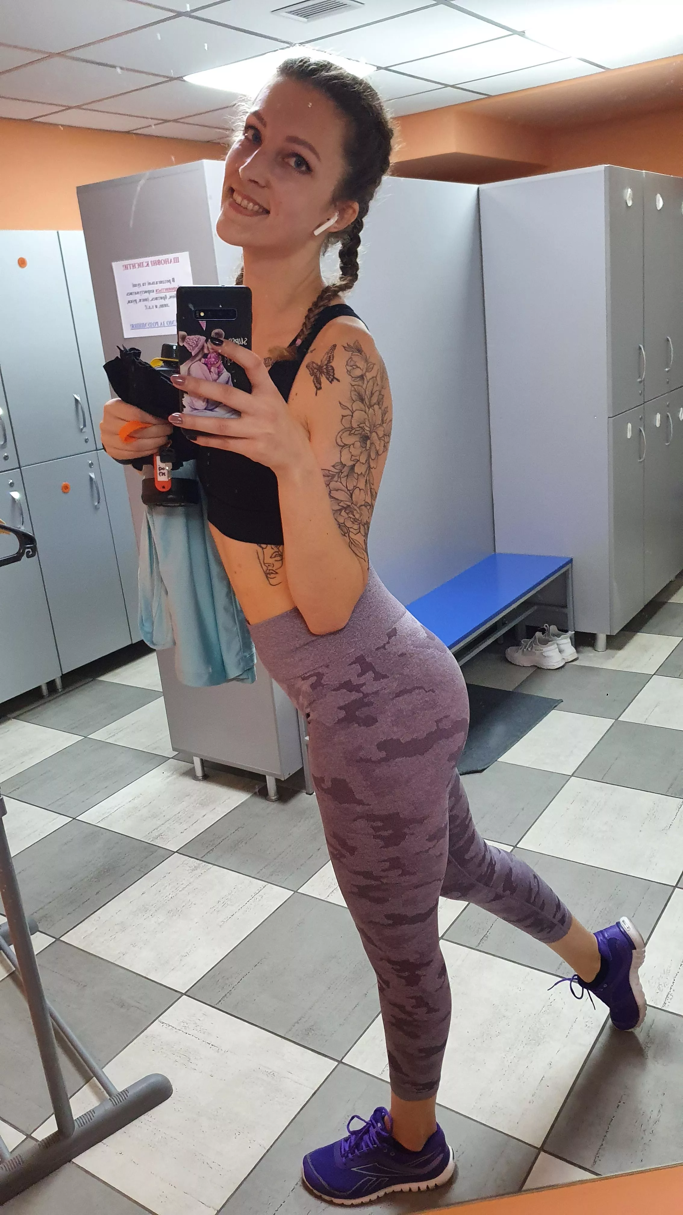 who's going to the gym with me?)